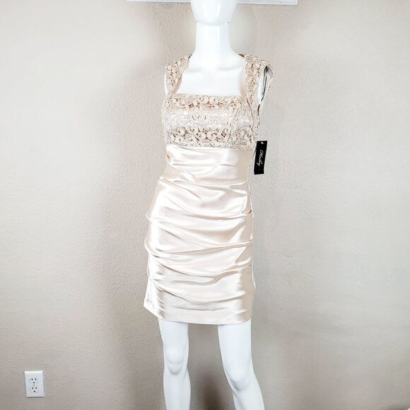 Hailey Laced Ruched Mini Sleeveless Satin Cut-out Back Cocktail Dress NWT 4 - Picture 1 of 11